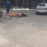 Спящие в обнимку мужчины на парковке заставили воронежцев фантазировать - Voronezh-News.Net