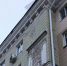 «Висит и кайфует»: над тротуаром по площади Ленина нависла ледяная глыба - Voronezh-News.Net