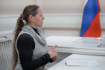 Воронежский губернатор обещал помочь с покупкой инвалидной коляски девочке