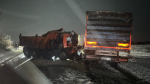 Два КамАЗа столкнулись на трассе в Воронежской области