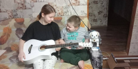 Мечты брата и сестры из Острогожска исполнил зампредседателя правительства Воронежской области Виктор Логвинов - РИА Воронеж