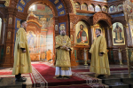 Митрополит Воронежский и Лискинский Леонтий возглавил воскресное богослужение