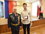 Воронежскому школьнику, побывавшему в зоне СВО, вручили медаль