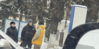 Напал на двух девочек: о странном мужчине сообщили воронежцы - Bloknot-Voronezh.Ru