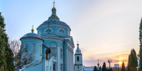 Митрополит Воронежский и Лискинский Леонтий возглавил торжественное богослужение в день престольного праздника соборного храма Алексиево-Акатова монастыря - Воронежская и Борисоглебская епархия