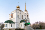 В пятницу первой седмицы Великого поста Правящий Архиерей возглавил богослужение в Сергиевском храме г. Воронежа