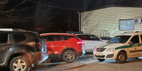 Полдня мужчина не выходил из BMW из-за долгов на 178 тысяч под Воронежем - Обозреватель.Врн