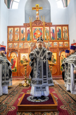 В Великую среду митрополит Воронежский и Лискинский Леонтий посетил храм во имя святого благоверного князя Димитрия Донского (на Чижовском плацдарме)