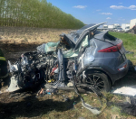 Иномарку жёстко разворотило после ДТП в Воронежской области: есть погибшие
