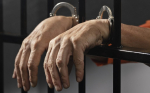 Угрожал убийством: на протяжении 7 лет отчим насиловал несовершеннолетнюю падчерицу в Воронежской области