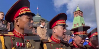 Главное за ночь. Военных из КНДР заметили на параде в Москве - МОЁ! Online