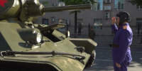 Легендарный танкист Николай Борисов принял участие в параде Победы в Воронеже - ГТРК Воронеж
