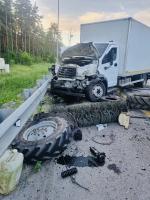 В Воронеже в аварии с двумя автомобилями и двумя тракторами ранены пять человек