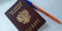 14-летние воронежцы получили паспорта из рук губернатора Александра Гусева - Комсомольская Правда
