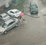 Внедорожник спустился по ступенькам жилого комплекса и возмутил воронежцев - TV-Gubernia.Ru