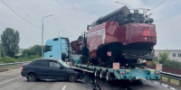 Под Воронежем «Лада» врезалась в грузовик, перевозящий сельхозтехнику: пострадали 2 человека - РИА Воронеж