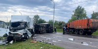 Водитель мусоровоза устроил ДТП с 2 пострадавшими под Воронежем - Обозреватель.Врн