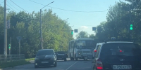 Автобус и легковушка столкнулись на улице Острогожской в Воронеже - ГТРК Воронеж