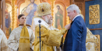 Губернатора Александра Гусева наградили медалью Святителя Митрофана - Bloknot-Voronezh.Ru