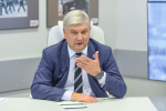 Тысяча вопросов и полтора часа эфира: о чём рассказал воронежский губернатор на прямой линии