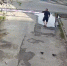 Психанувший прохожий отыгрался на шлагбауме в Воронеже - Bloknot-Voronezh.Ru