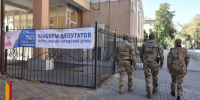 «Приходите на участки и делайте свой выбор!»: росгвардейцы отдали голоса на выборах депутатов Воронежской областной и городской дум - РИА Воронеж