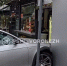 Audi без госномеров влетела в киоск «Робин Сдобин» в Воронеже - ГТРК Воронеж