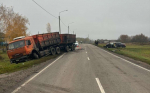 В лобовом ДТП с КамАЗом пострадали 2 человека в Воронежской области
