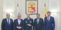 В мэрии вручили памятные знаки «Воронеж - город воинской славы» - Комсомольская Правда
