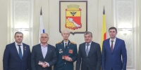 Мэр Воронежа вручил памятные знаки «Город воинской славы» ветеранам и бывшему градоначальнику - TV-Gubernia.Ru