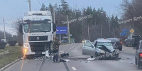 Водитель легковушки пострадал в аварии с грузовиком в Воронеже - ГТРК Воронеж