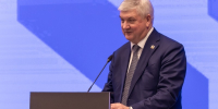 На пленарном заседании губернатор Воронежской области Александр Гусев рассказал, что бережливое управление повышает уровень жизни в регионе - ВестиПК в Воронеже