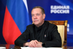 Поддержка участников СВО и детей-сирот, реализация социальных проектов и благоустройство новых регионов: Дмитрий Медведев провёл традиционный приём граждан