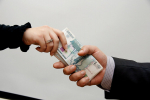 Женщина продала иномарку ради мошенников в Воронежской области