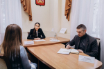 Воронежский депутат помогает благоустраивать дворы в Ленинском районе