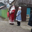 В Верхнемамонском районе приехавших за гуманитарным грузом бойцов СВО встретили Дед Мороз и Снегурочка - РИА Воронеж