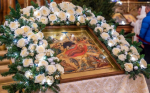 Тысячи воронежцев пришли в храм в рождественскую ночь