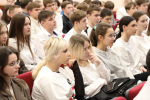 ВГМУ им. Н. Н. Бурденко провёл выездные профориентационные мероприятия в воронежских школах, инициированные исполняющим обязанности ректора И.П. Мошуровым