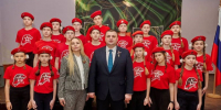 Председатель Воронежской городской Думы, Герой России Андрей Дьяченко провёл для ребят Урок мужества - МОЁ! Online