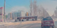 Автобус с пассажирами Воронеж – Новоживотинное застрял в снегу - ГТРК Воронеж