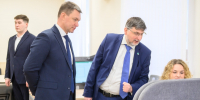 Дмитрий Маслов посетил Центр управления регионом - Правительство Воронежской области