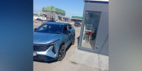 Под Воронежем Geely выехал на тротуар и сбил двух пешеходов - РИА Воронеж
