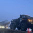 Бомбардировщик на обочине: СУ-24 на сутки застрял на трассе под Воронежем - TV-Gubernia.Ru