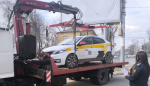 Сапожник без сапог: иномарку воронежского таксиста арестовали за долги