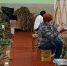 «Михайловские паучки». Жительницы панинского поселка за 3 года сплели более 3,5 тыс масксетей - РИА Воронеж