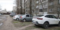 Мэр Воронежа Сергей Петрин напомнил о недопустимости парковки на газонах: нарушителей будут штрафовать и публично показывать - ИА Медиа Ток