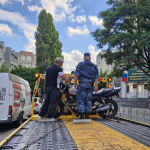 Мотоцикл должника по алиментам арестован у здания суда