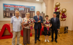 Первые лица региона наградили строителей ДСК