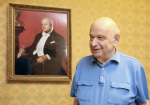 Табачников: «Шла война, и всё приходилось нести из дома: табуреточку, чернильницу, тетрадочку»