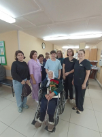 100-летнюю пациентку прооперировали в ВОКОБ накануне Дня пожилого человека